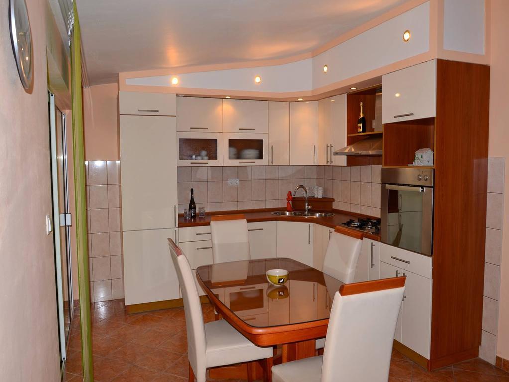 Apartman Julienne Kastela Exterior photo