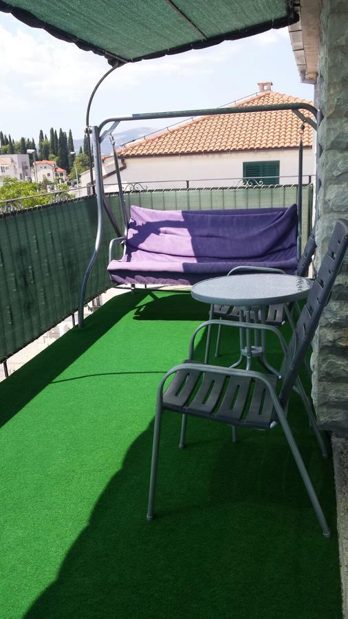 Apartman Julienne Kastela Exterior photo